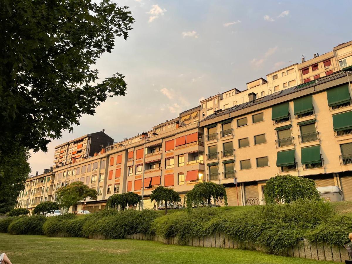 Estudio Centrico 1 Con Terraza Y Parking Privado Оуренсе Екстериор снимка