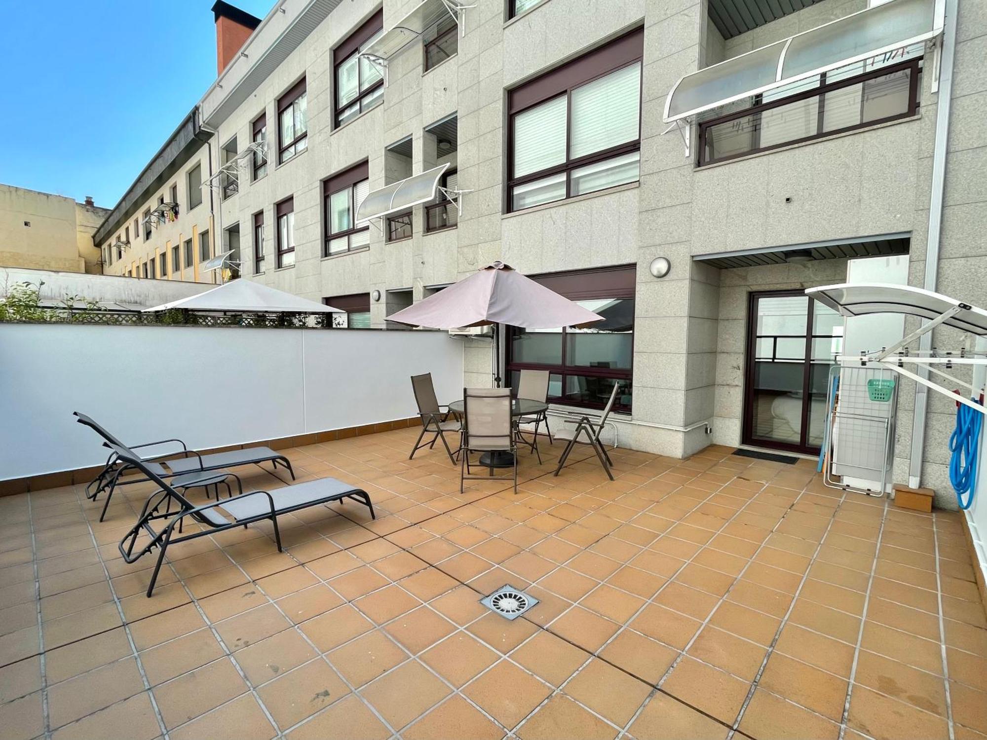 Estudio Centrico 1 Con Terraza Y Parking Privado Оуренсе Екстериор снимка